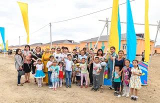 Капитал - В Кызылорде многодетным семьям вручили ключи от новых домов