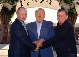 Капитал - Как президенты соседних стран отреагировали на решение Нурсултана Назарбаева