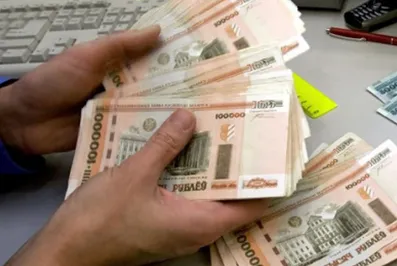 Курс белорусской нацвалюты к доллару обвалился на 4,8%