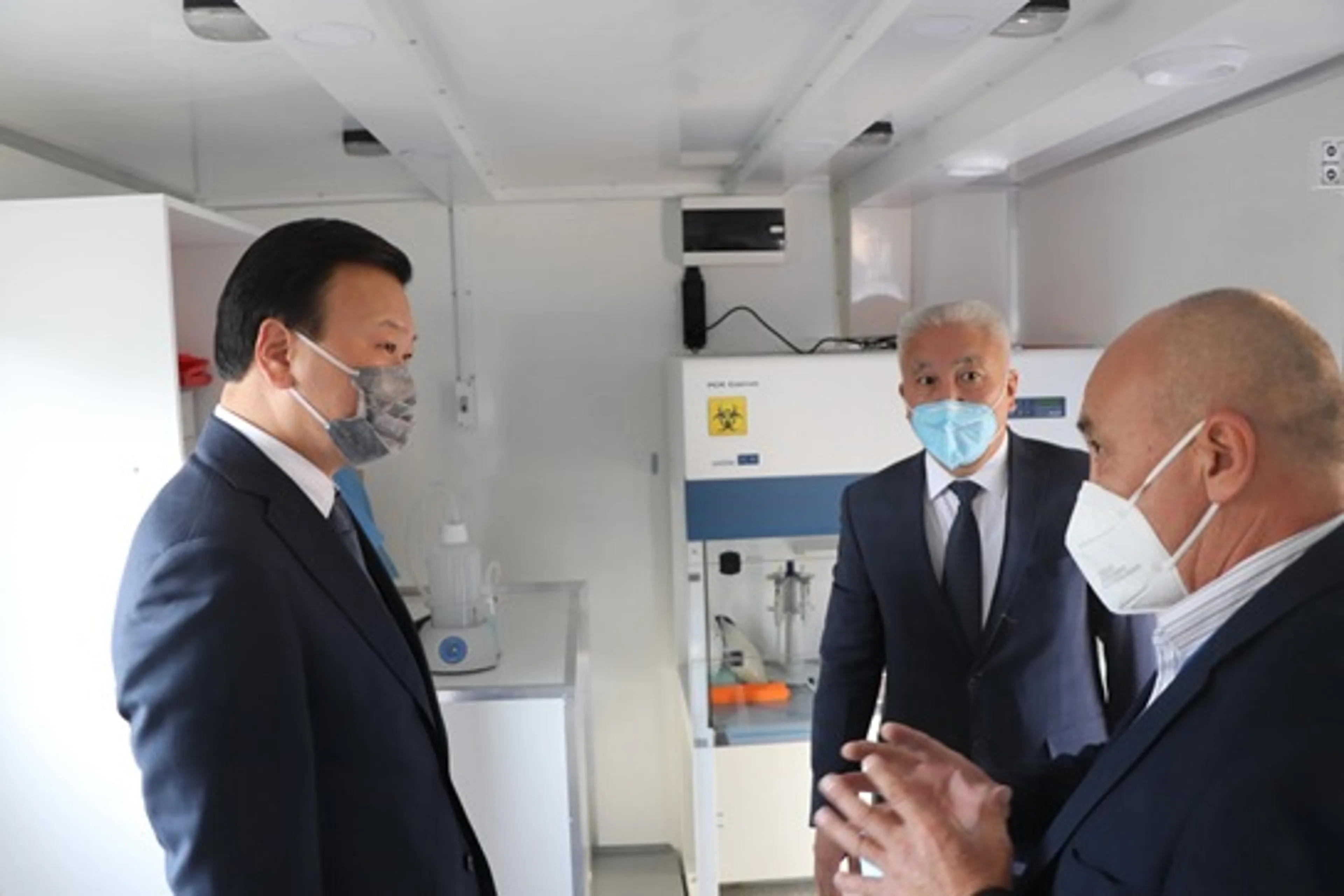 Капитал - Для Алматы закупили четыре передвижные ПЦР-лаборатории