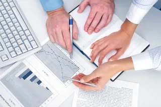 Капитал - Компании режут бюджеты на PR из-за падения курса тенге