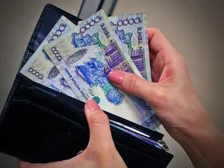 Капитал - Зарплаты некоторых госслужащих выросли за год на 20%