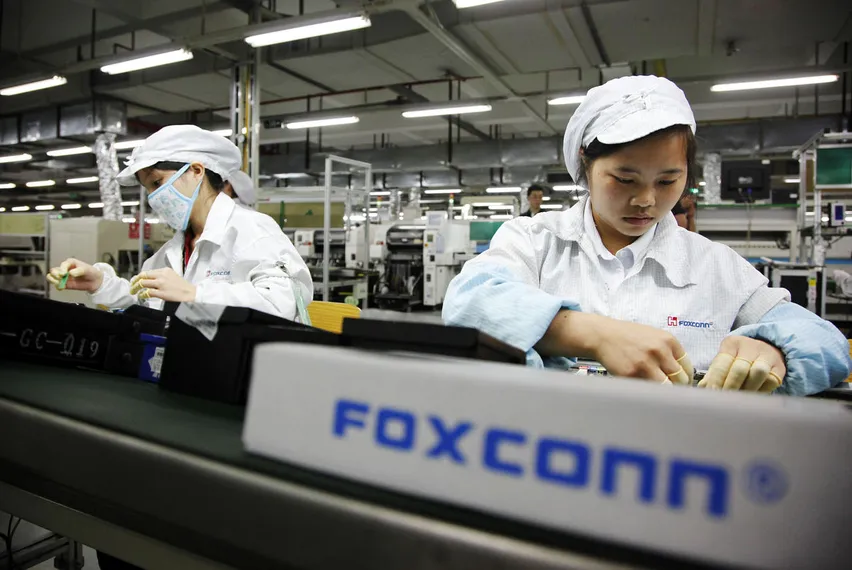 Капитал - Foxconn инвестирует более $7 млрд в производство дисплеев в США