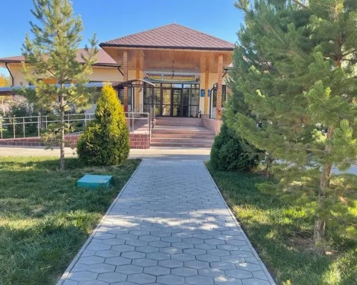 Капитал - В Жетысу резиденция акима области стала реабилитационным центром для детей