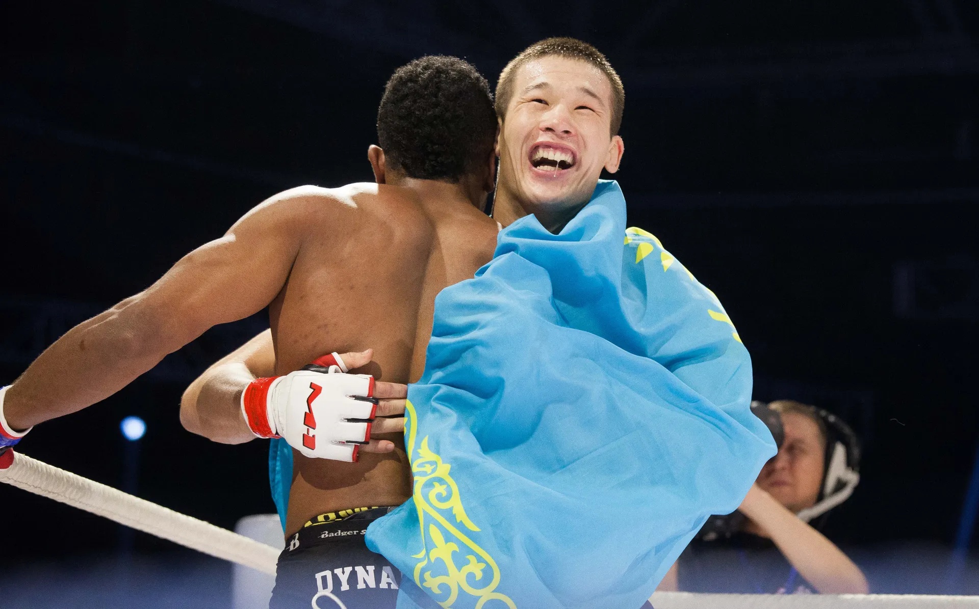 Капитал - Пять казахстанских бойцов одержали победу в «Битве Номадов-2»