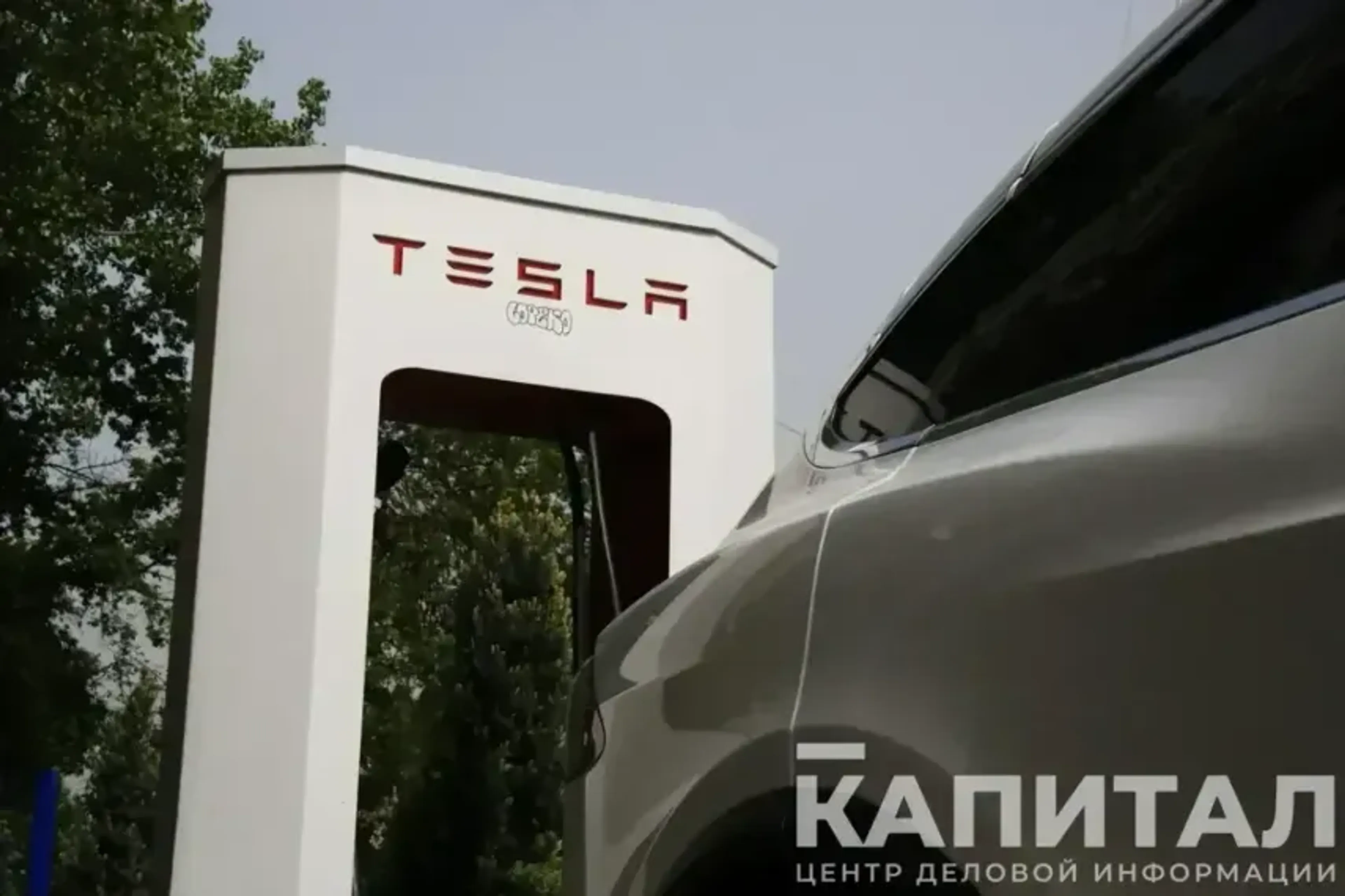 Капитал - Tesla интегрирует Deepseek и Doubao в голосовой помощник в авто в КНР