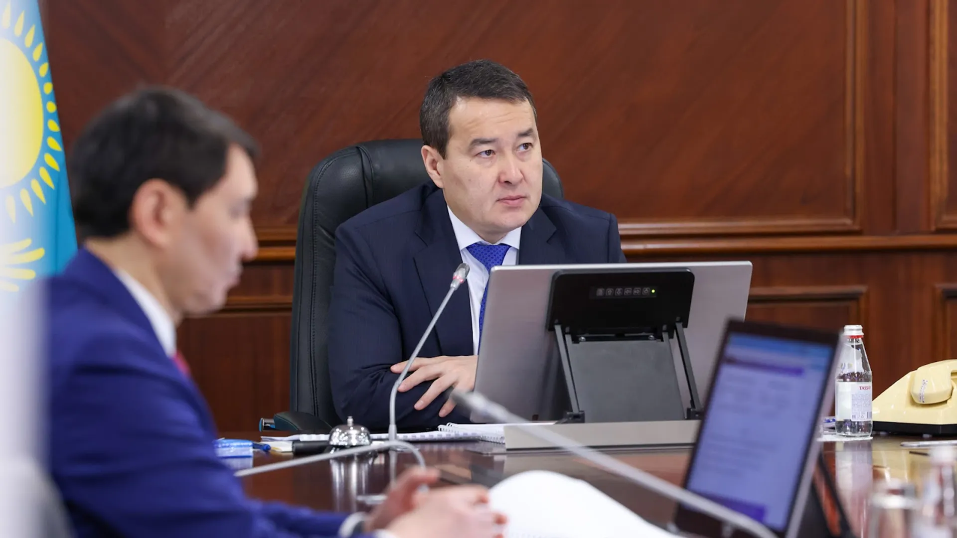 Капитал - Алихан Смаилов поручил внедрить Атлас профессий в программы обучения