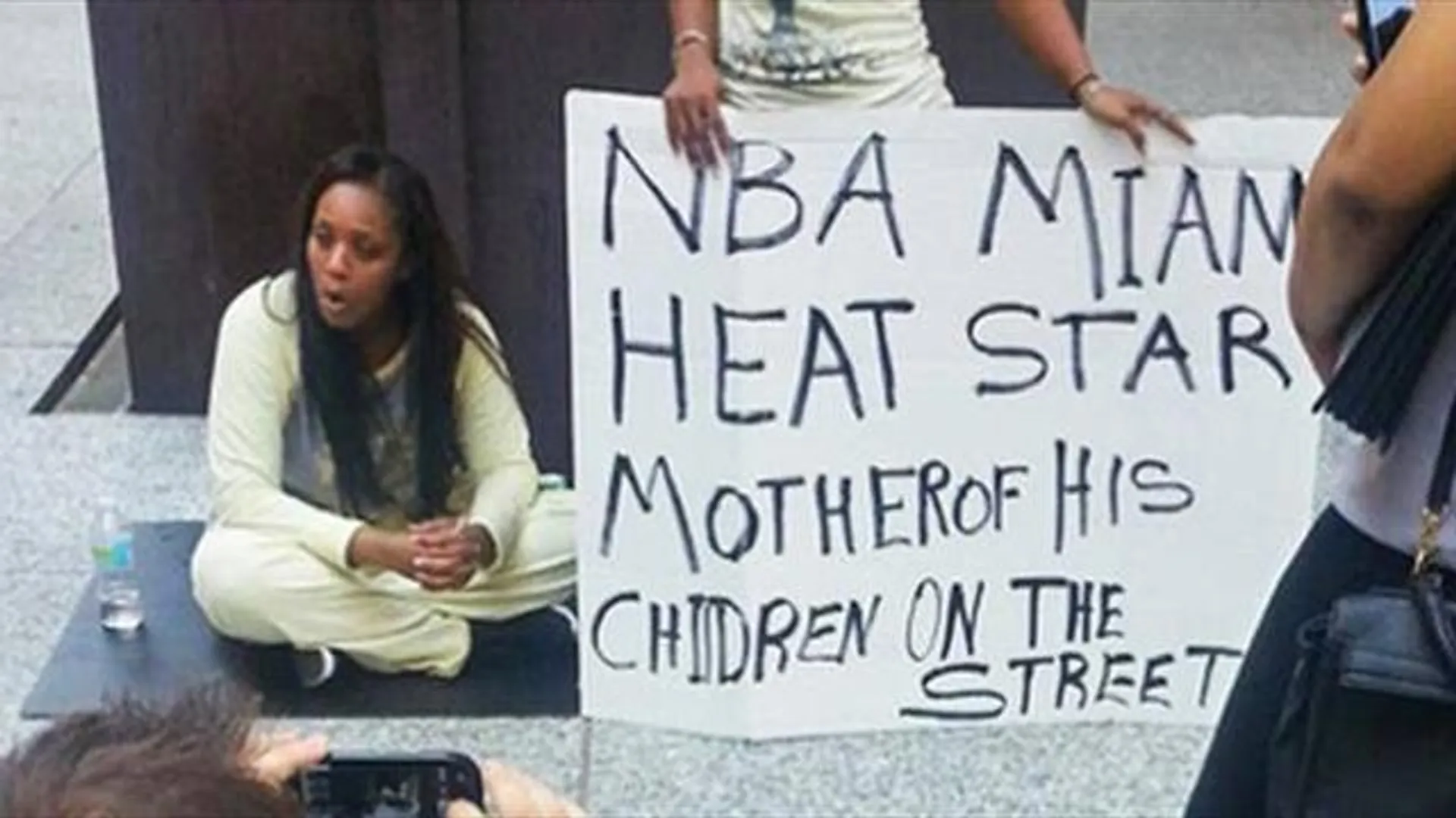 Капитал - Дуэйн Уэйд  выплатит бывшей супруге $5 млн