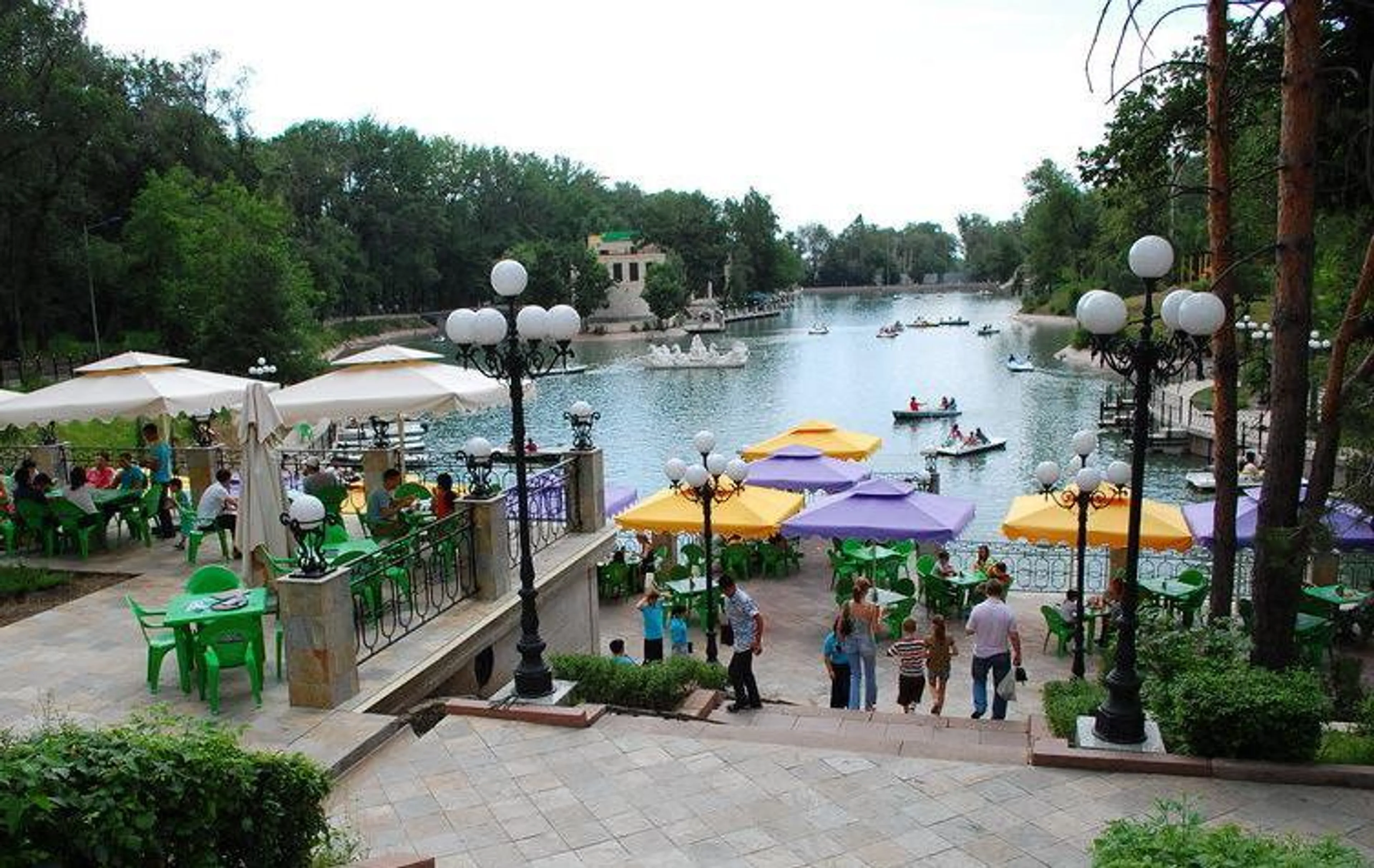 Капитал - Есимов недоволен состоянием Центрального парка отдыха