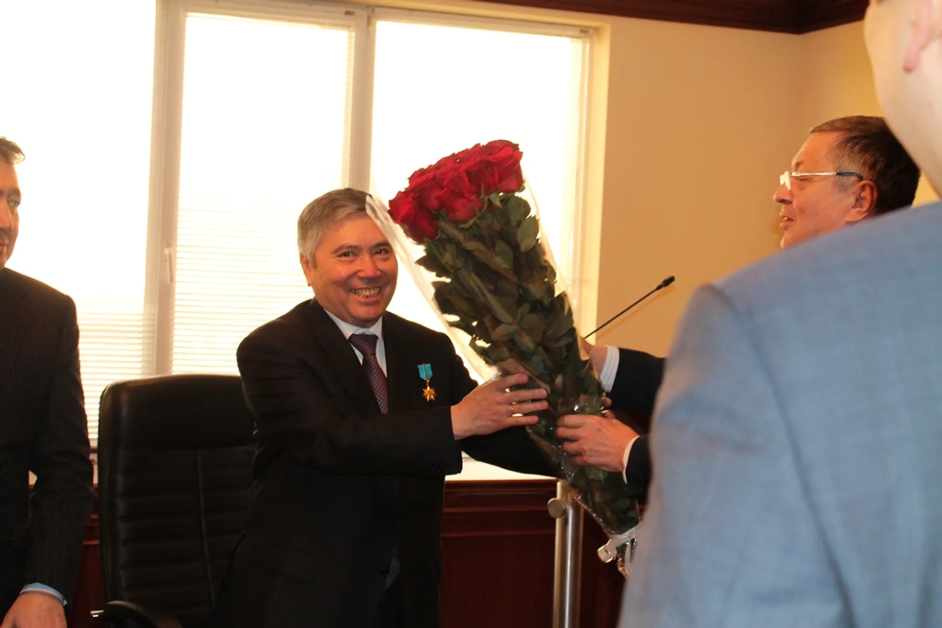 Капитал - Узакбай Карабалин освобожден от должности