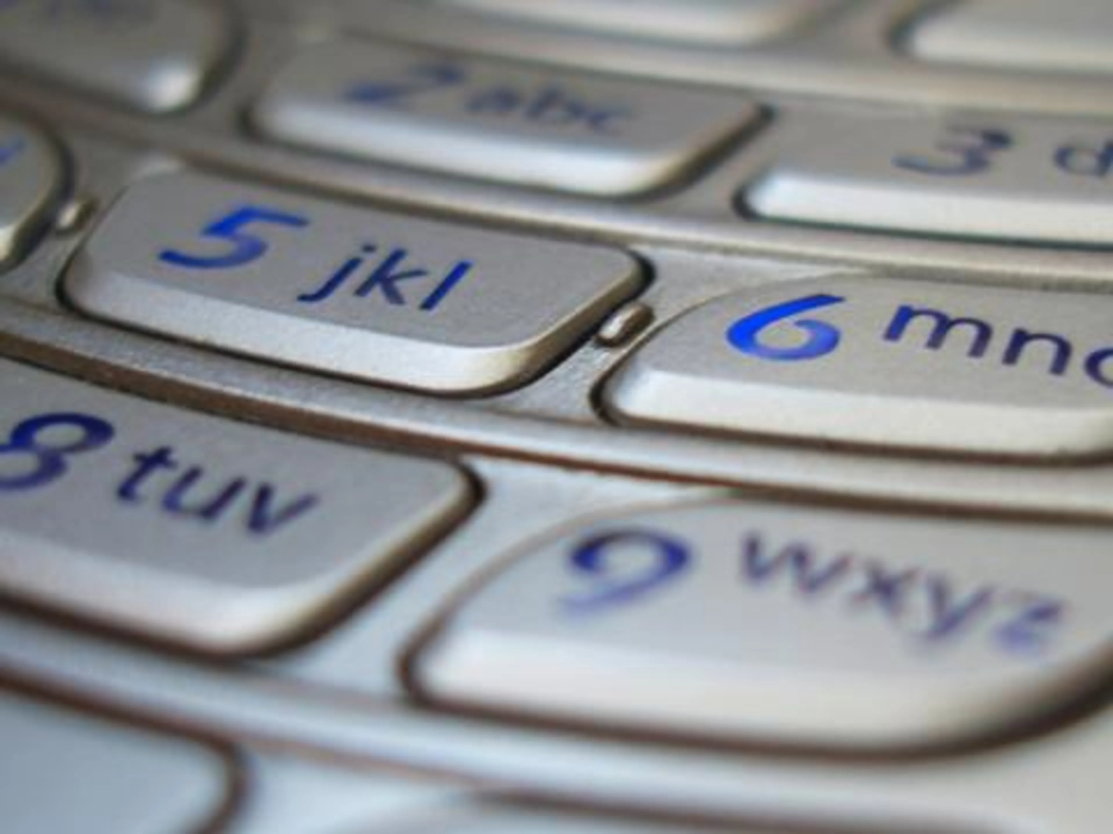 Капитал - Сотовые операторы РК продолжат снижать тарифы