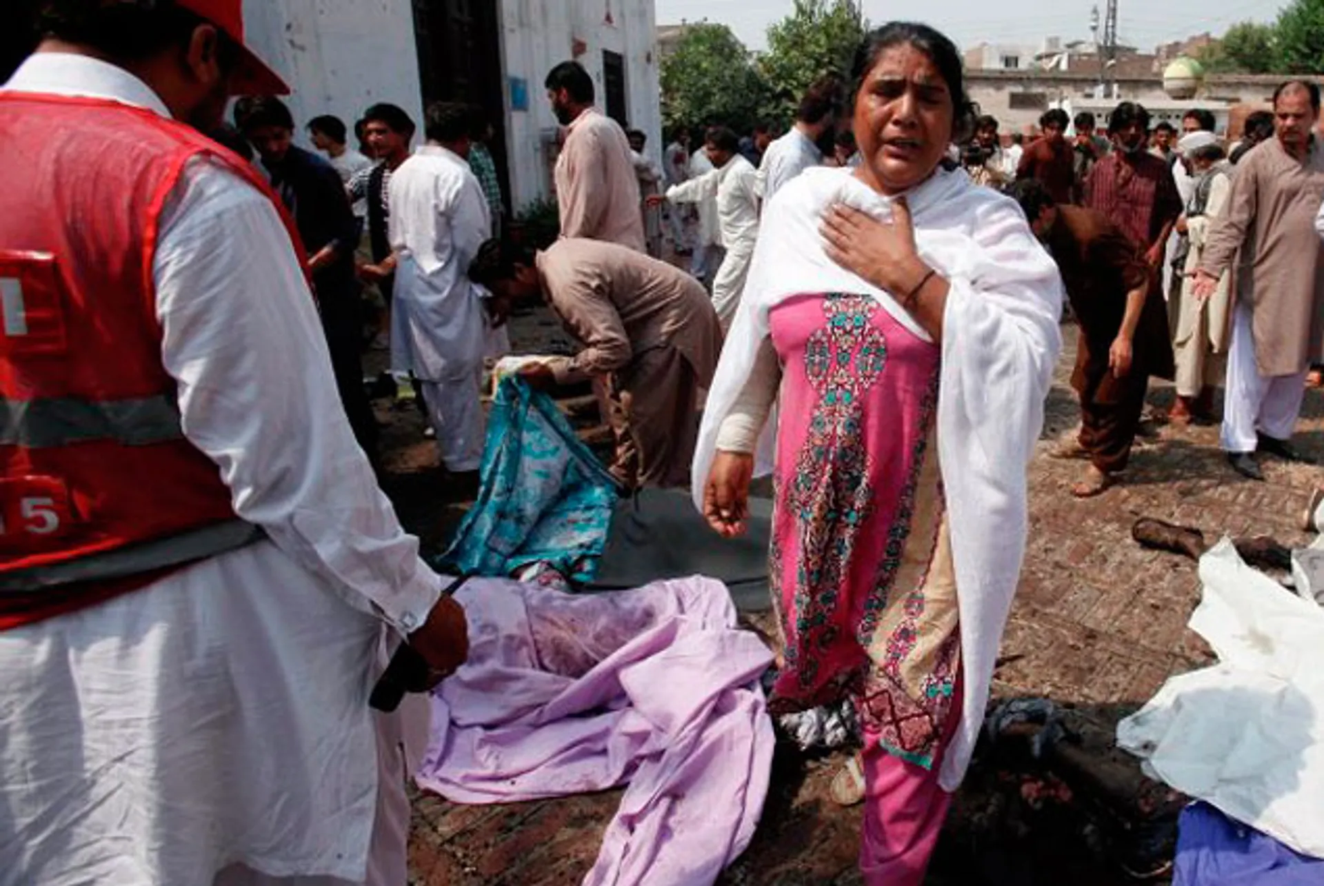 Капитал - В Пакистане взорвался автобус с госслужащими