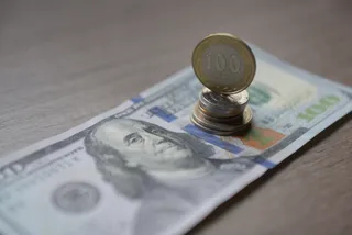 Капитал - На утренних торгах доллар подрос до 376 тенге