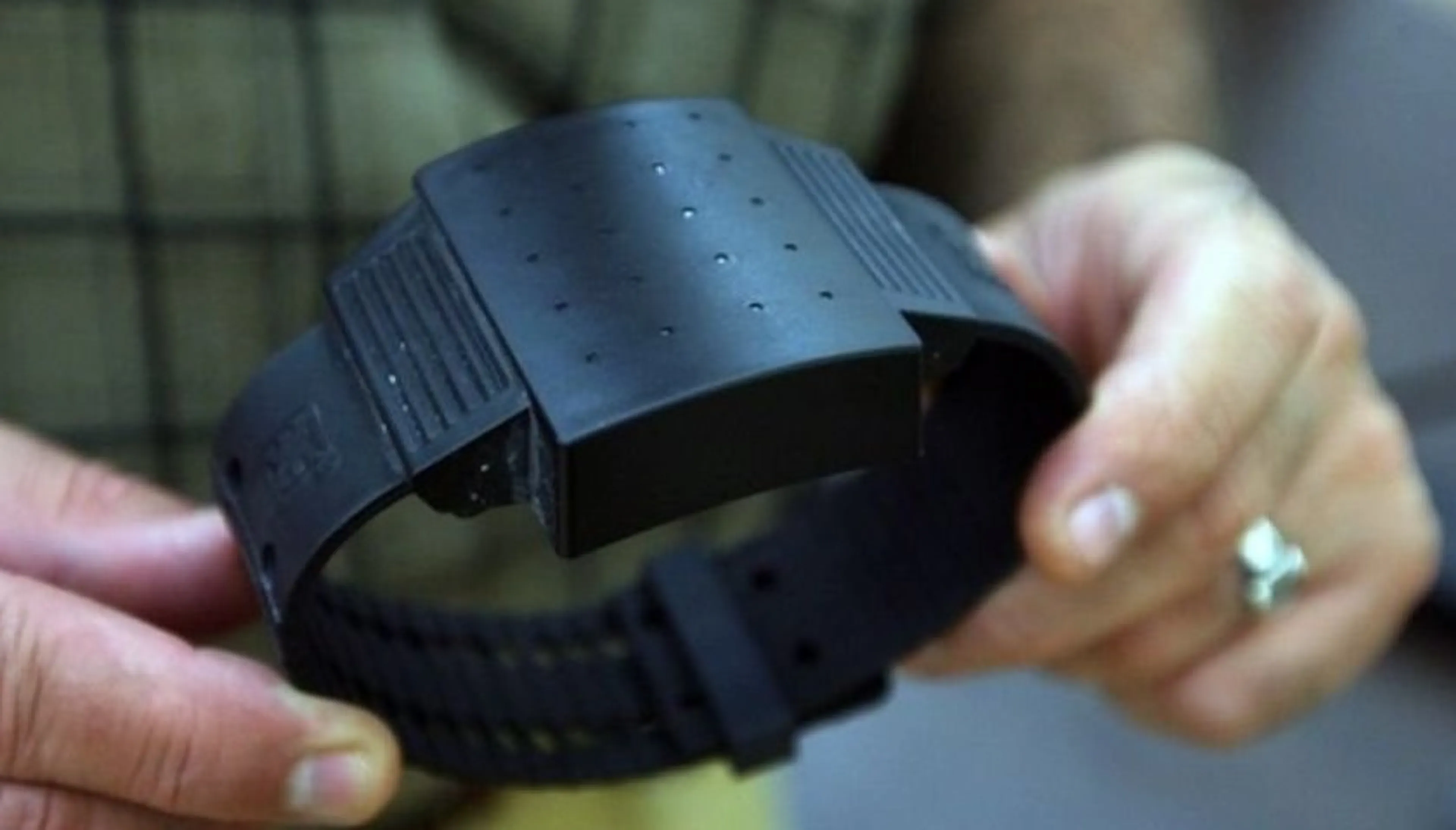 Капитал - В МВД РК определились, у кого будут покупать электронные браслеты для осужденных