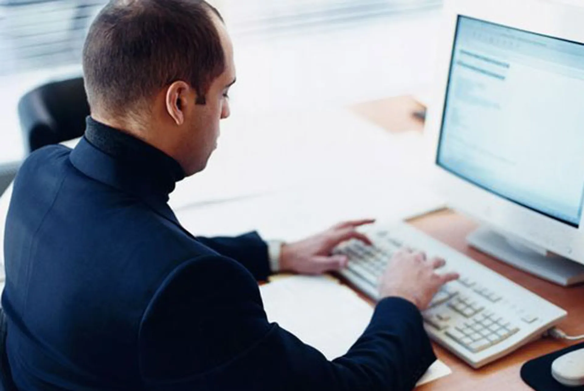 Капитал - Предприятия стали чаще отправлять сотрудников в отпуск без содержания