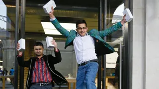 Капитал - Apple начала продажи iPhone 7