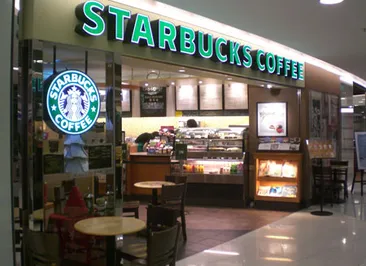 Starbucks впервые заплатила налоги