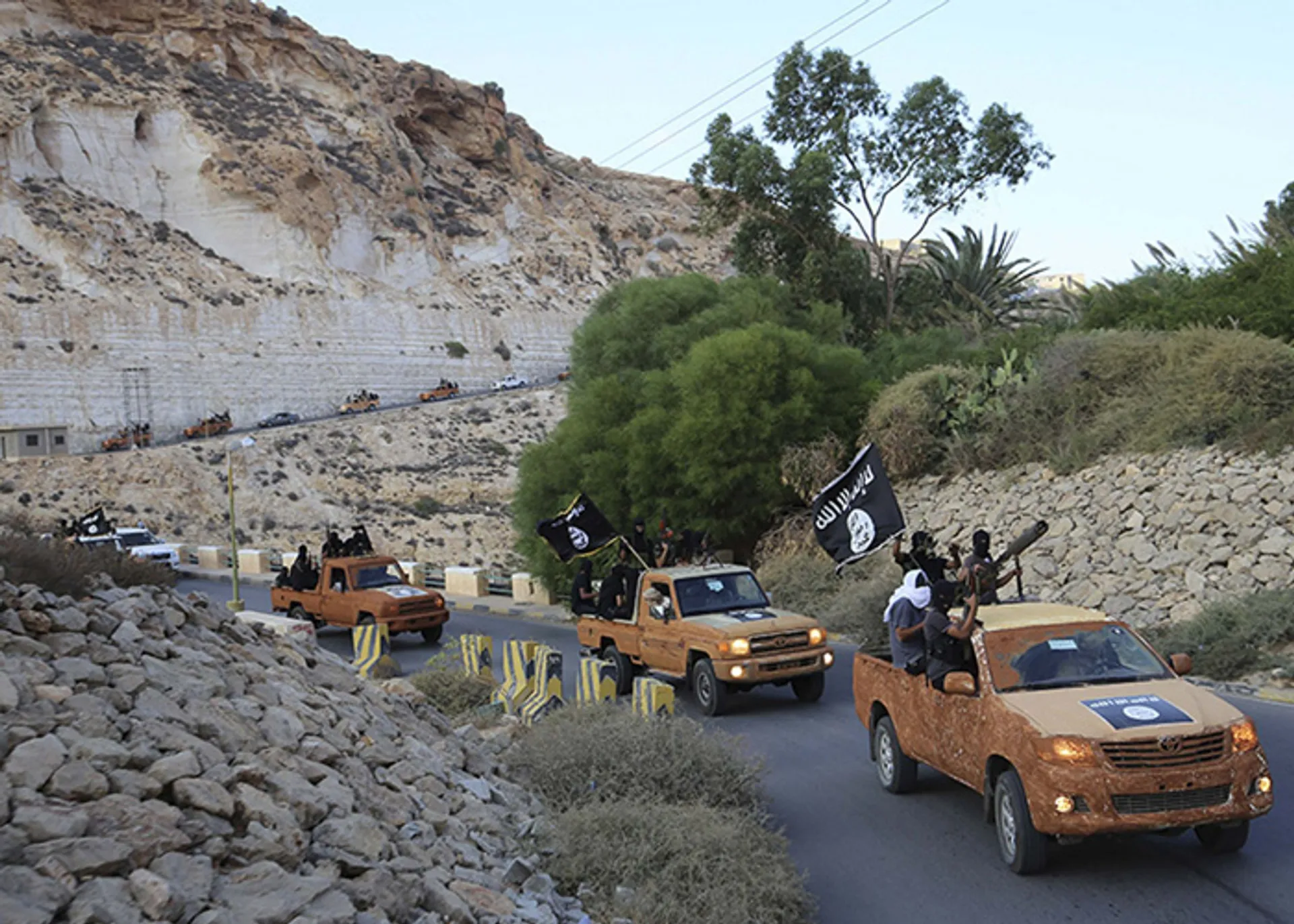 Капитал - В Ливии после атаки террористов без вести пропали 10 иностранцев