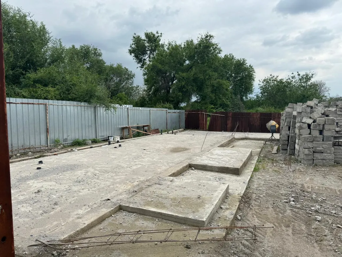 В Алматы снесли незаконно построенное здание - фото kapital.kz