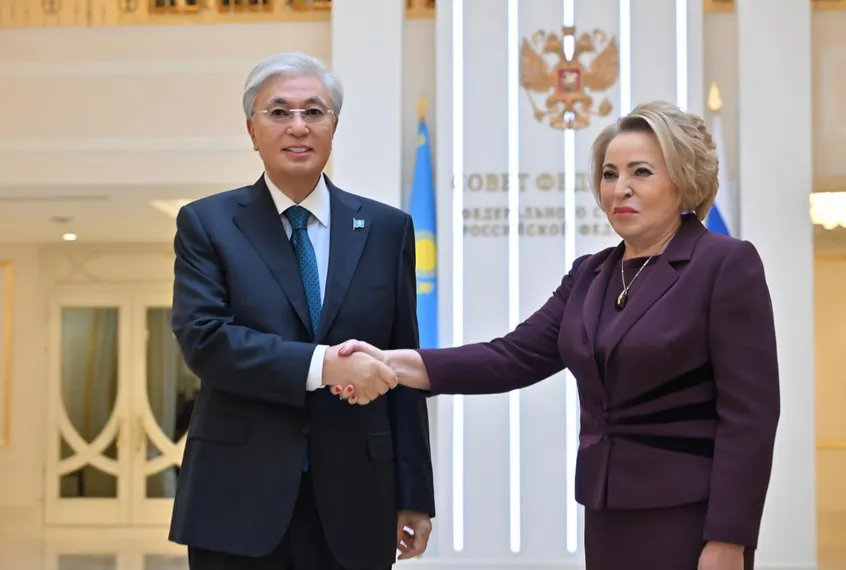 Капитал - Глава государства провел встречу с председателем Совета Федерации России 