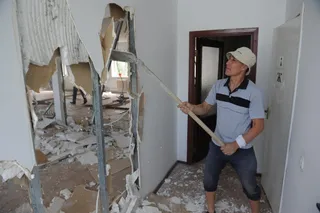 Капитал - В Алматы сносят верхние этажи Национального пресс-клуба