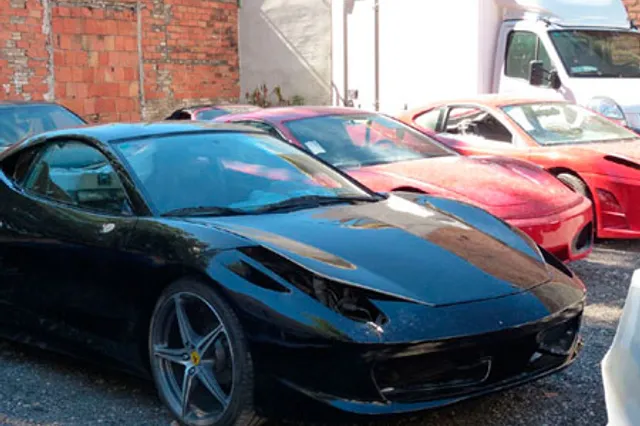 Поддельные Ferrari пошли под пресс
