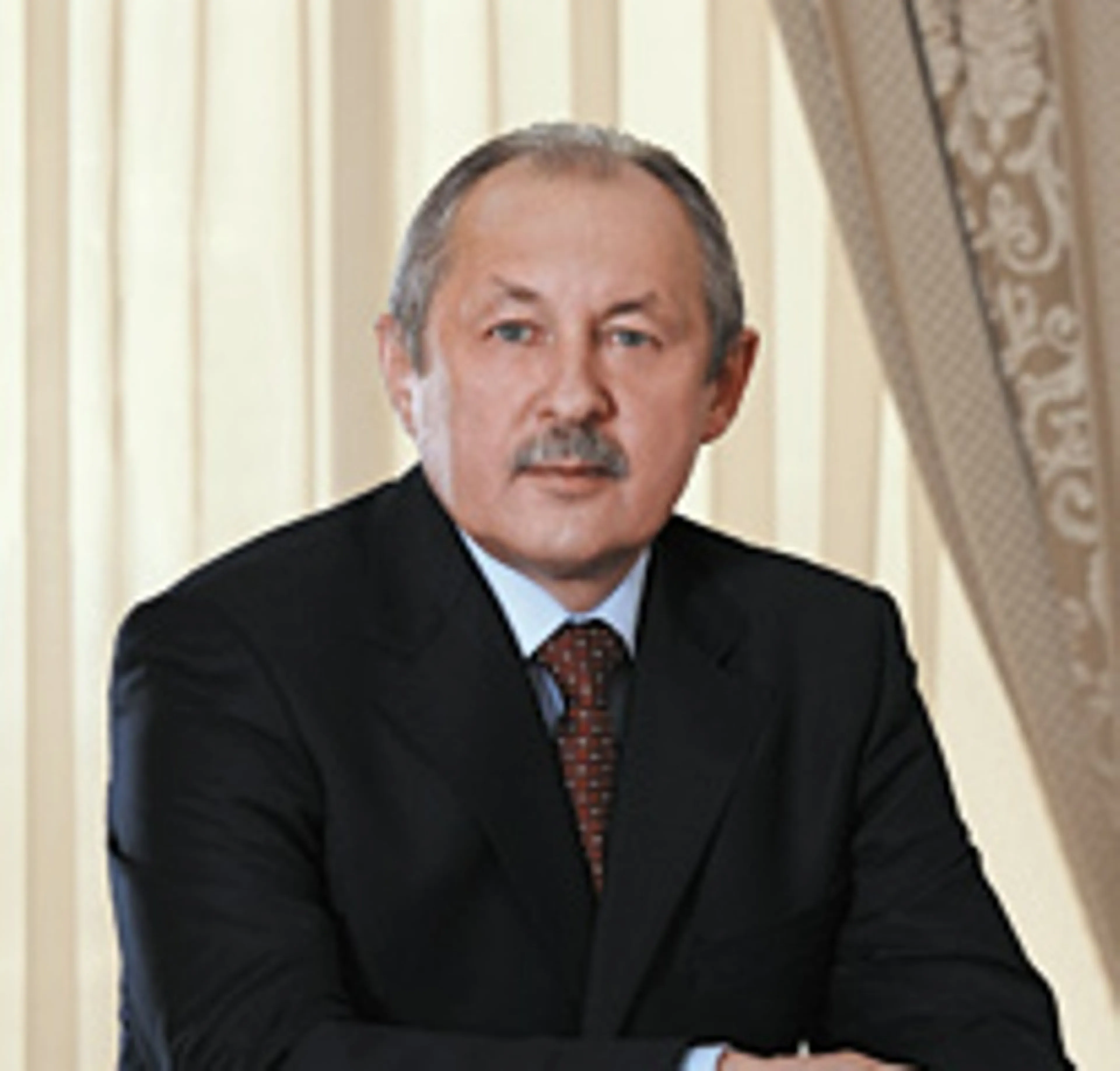 Капитал - Павлов сохранил свой пост в Народном банке