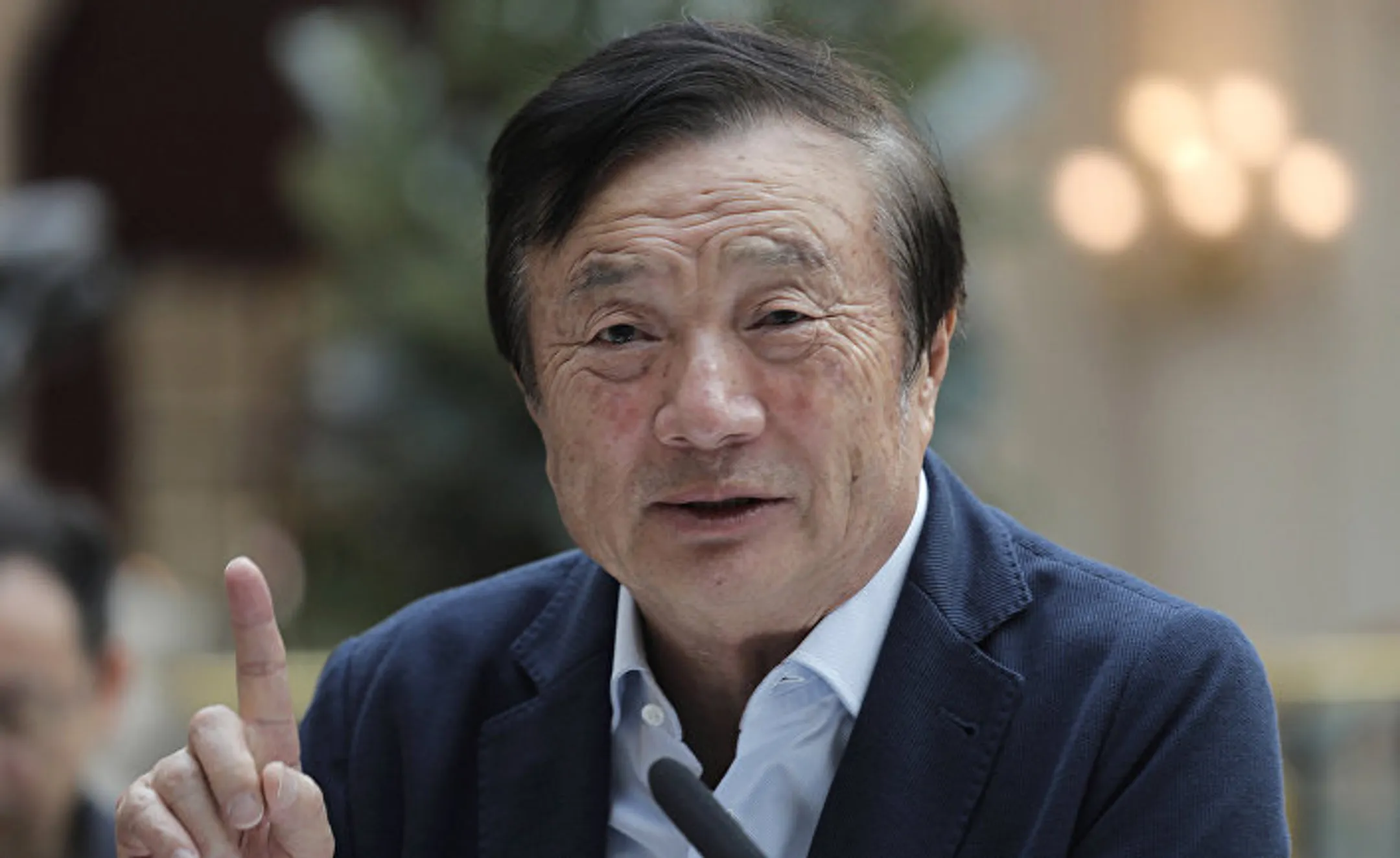 Основатель Huawei представил реформы для противостояния давлению США - Image Kapital.kz
