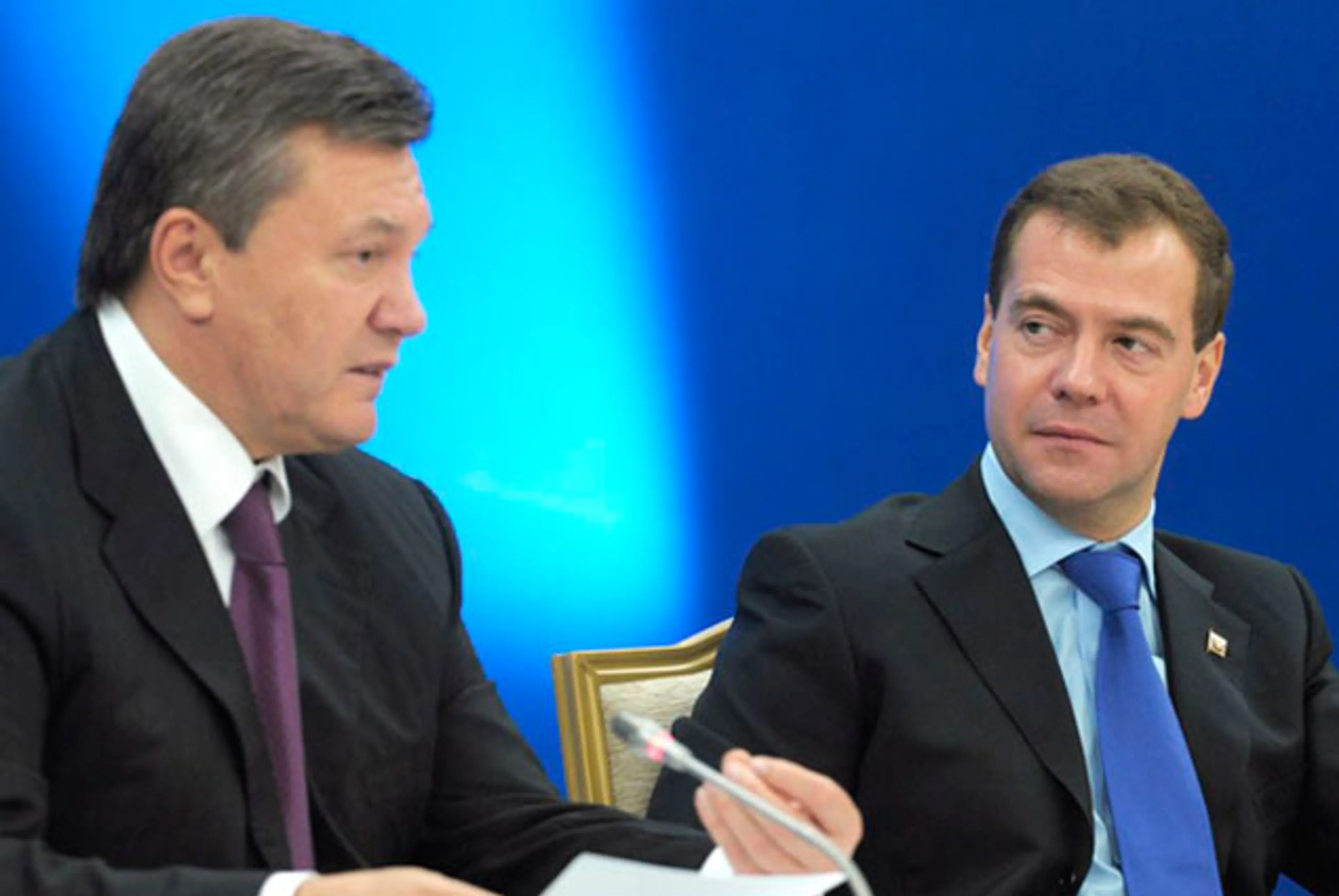 Капитал - Медведев назвал Украину бедным родственником