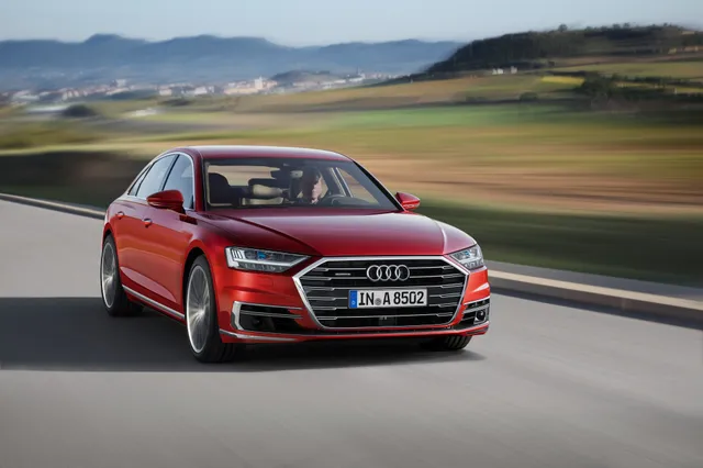 Роскошь и минимализм новой Audi A8