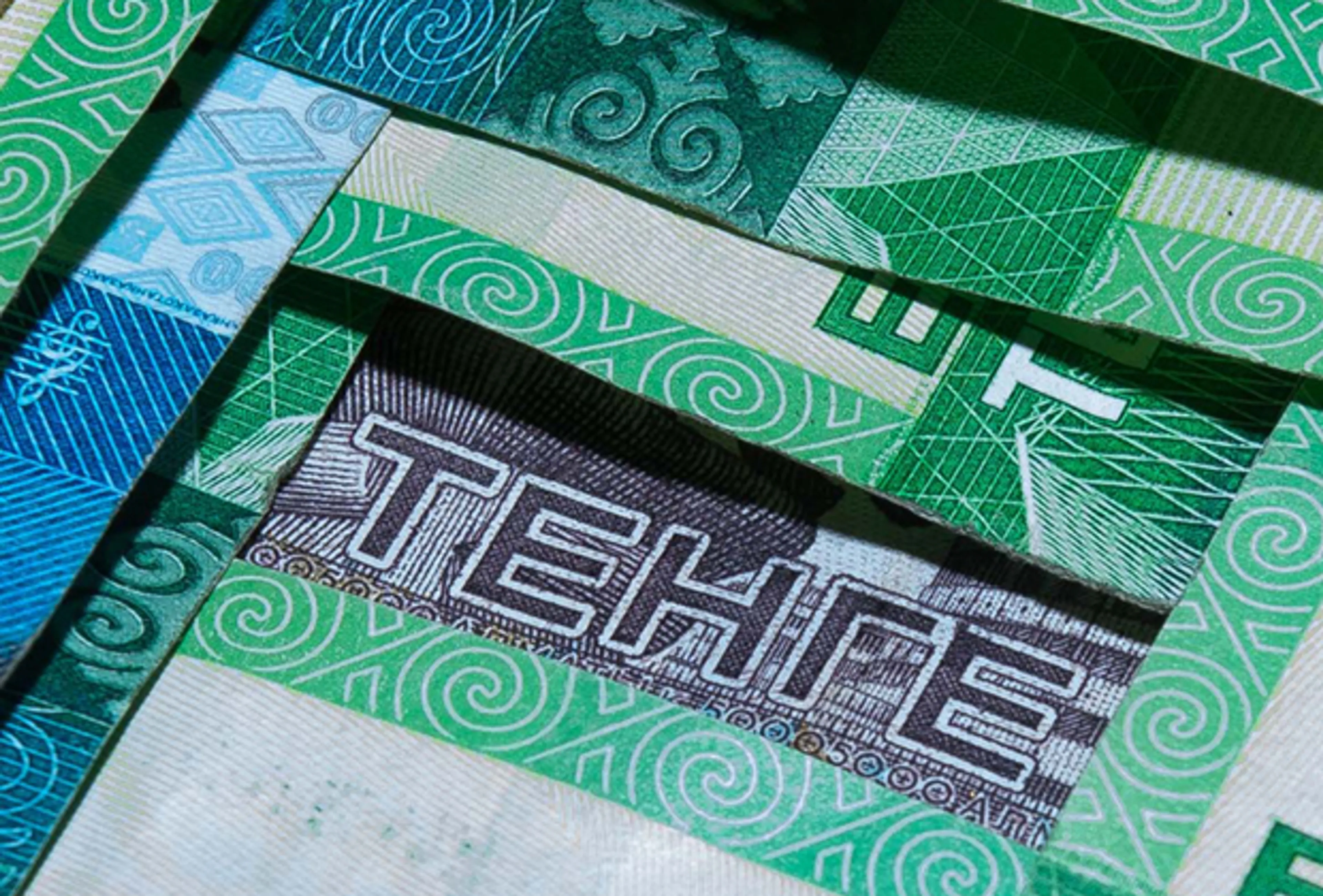 Капитал - Доллар продолжает наступление на тенге