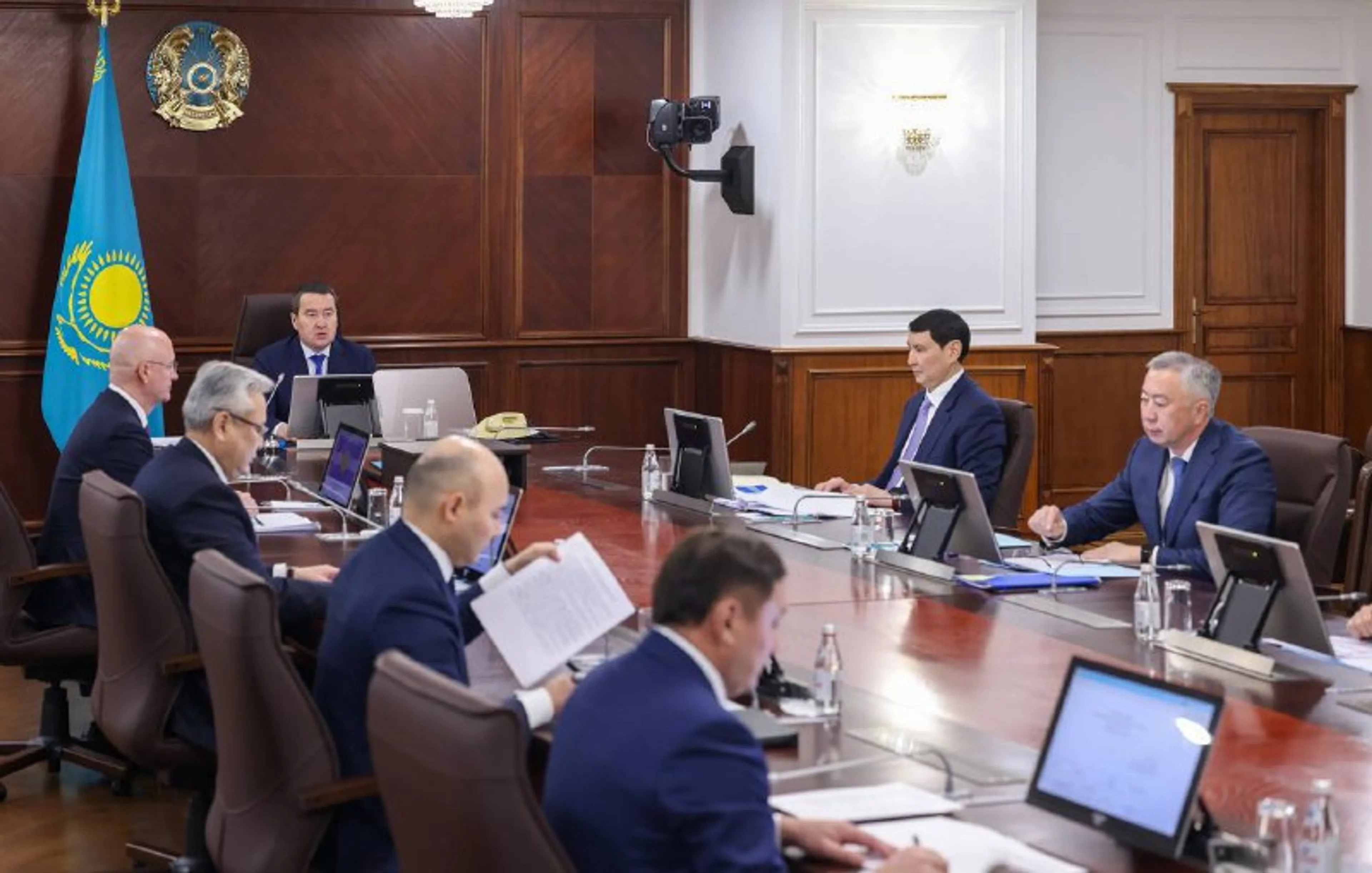 Капитал - Премьер поручил разработать карту проблемных вопросов населения