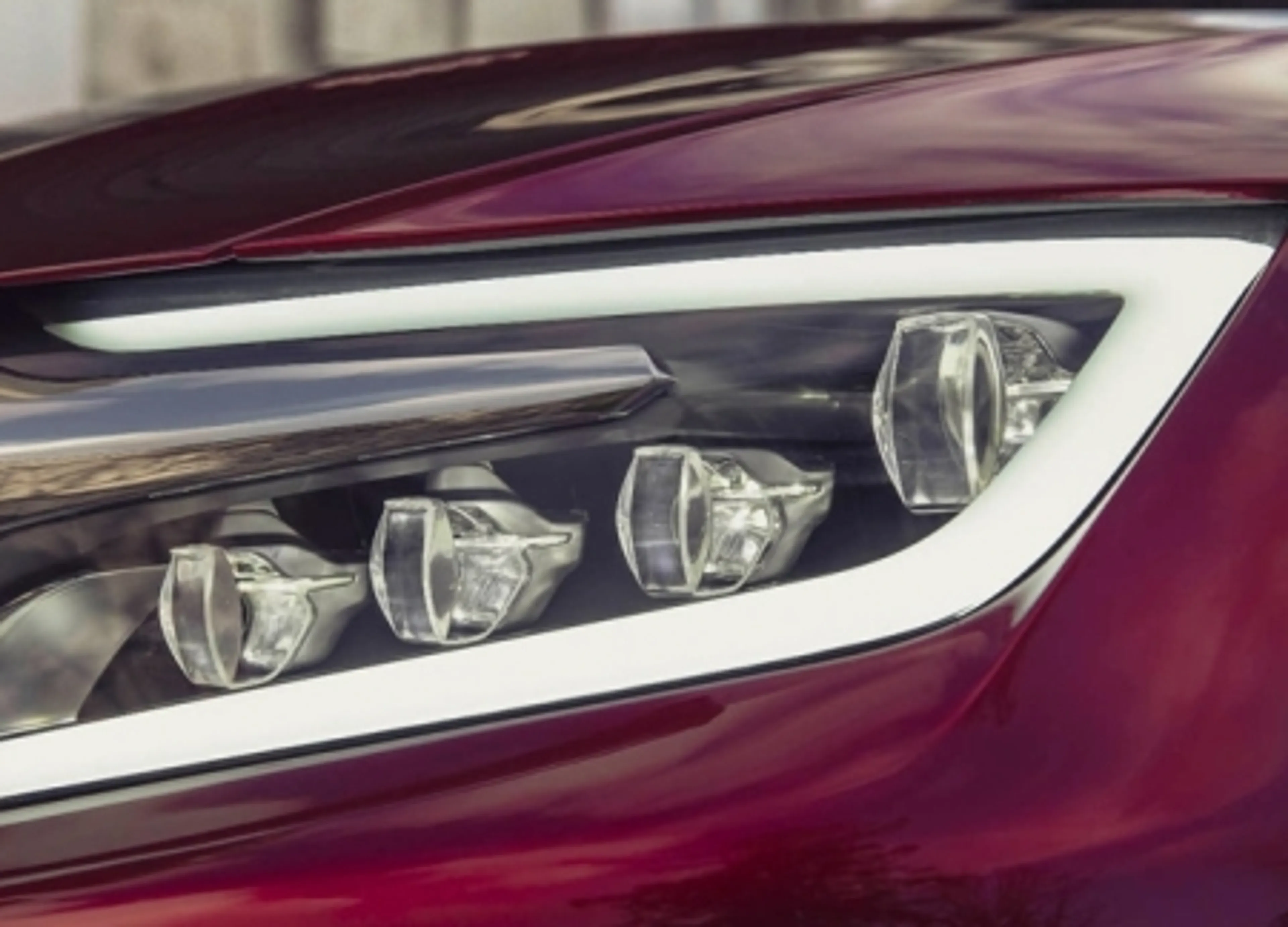 Капитал - Citroen Wild Rubis в ожидании премьеры