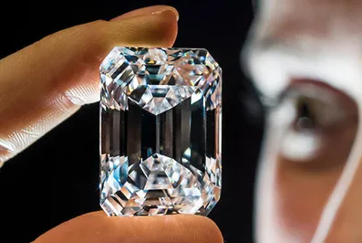 Бриллиант в 100 карат продан за $22 млн