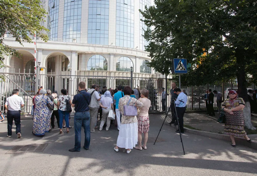 Капитал - Ипотечники обвиняют Народный банк в бездействии