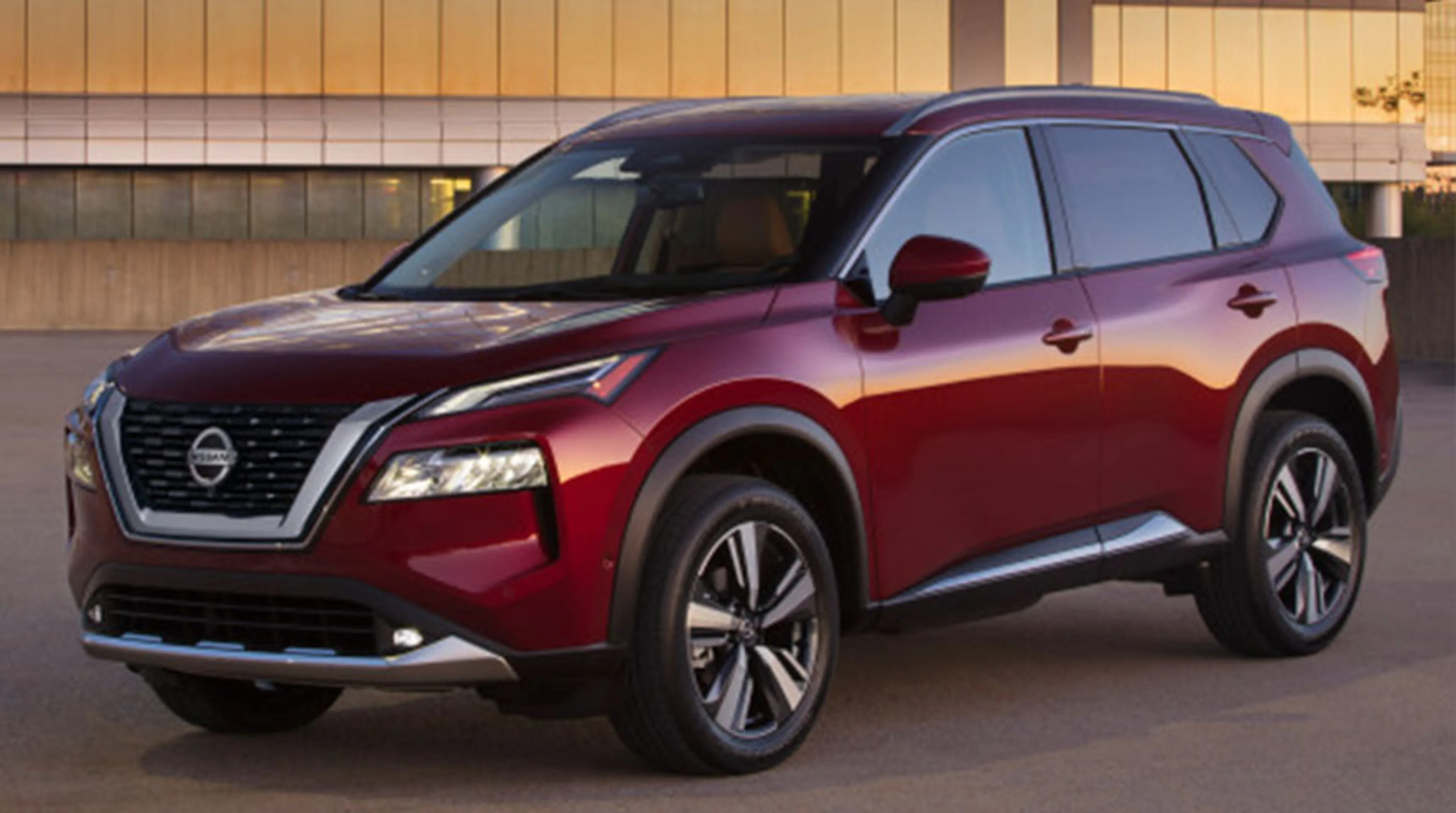 Капитал - Новые X-Trail и IS, обновленный Passat в Казахстане