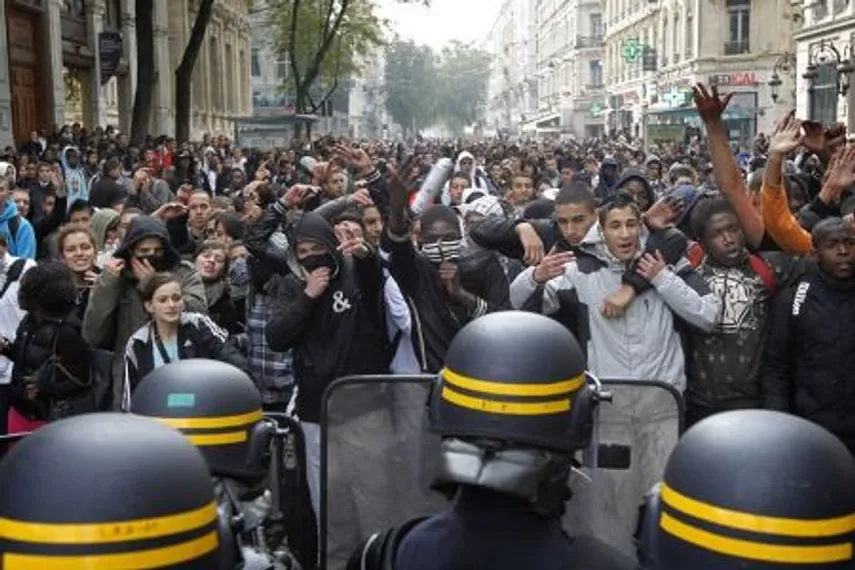 Капитал - Францию ожидает увеличение налогов