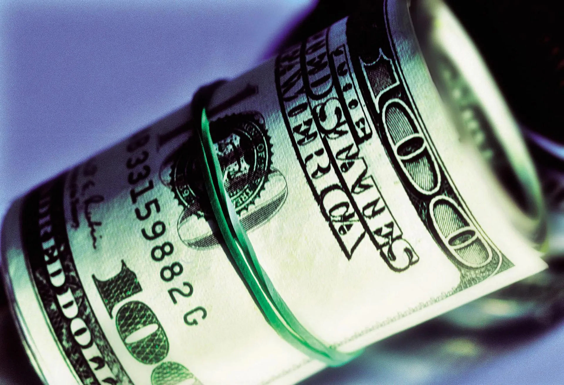 Капитал - В Израиле ограничили зарплаты топ-менеджеров банков