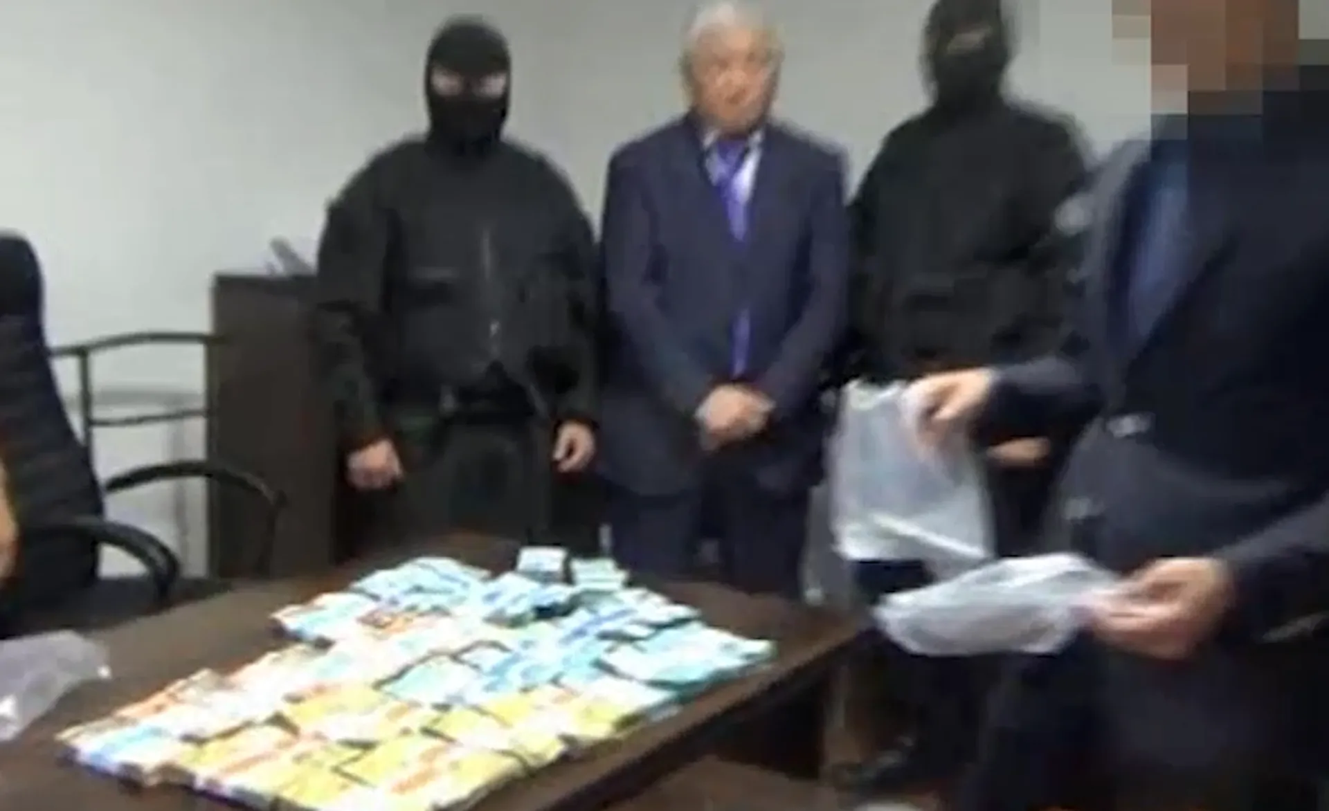 Капитал - Задержаны руководители Карагандинского филиала Казахавтодора