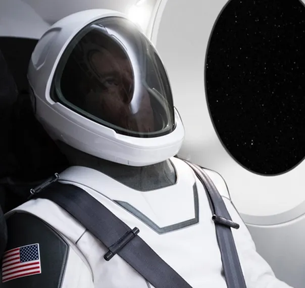 Капитал - Илон Маск показал прототип скафандра для NASA