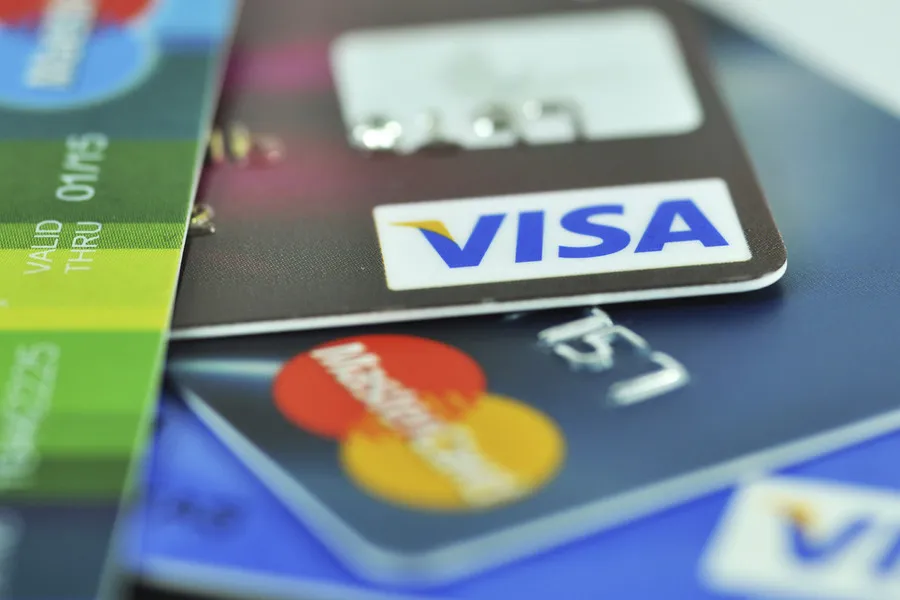 Visa оценила финансовые потери после ухода из России 