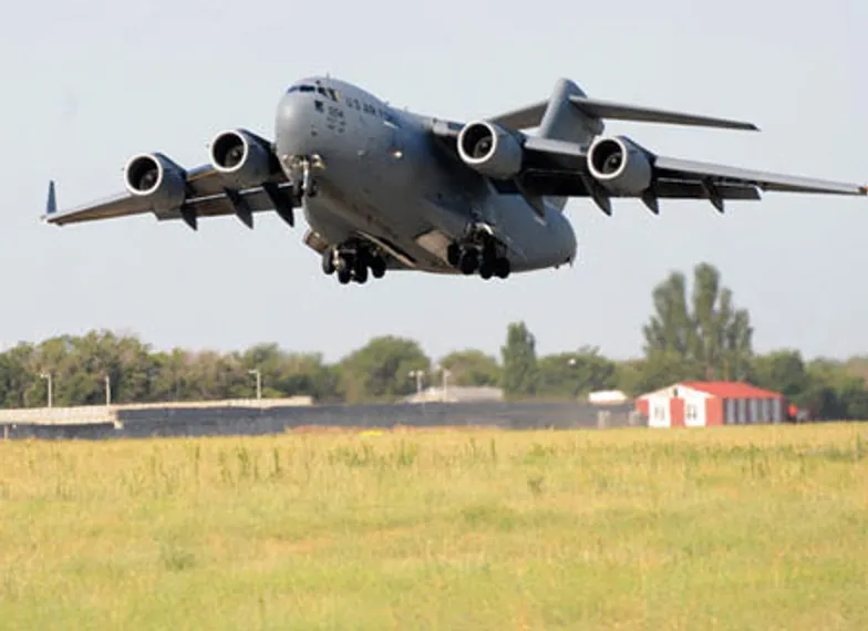 Капитал - Кыргызстан ищет инвесторов для создания хаба в Манасе