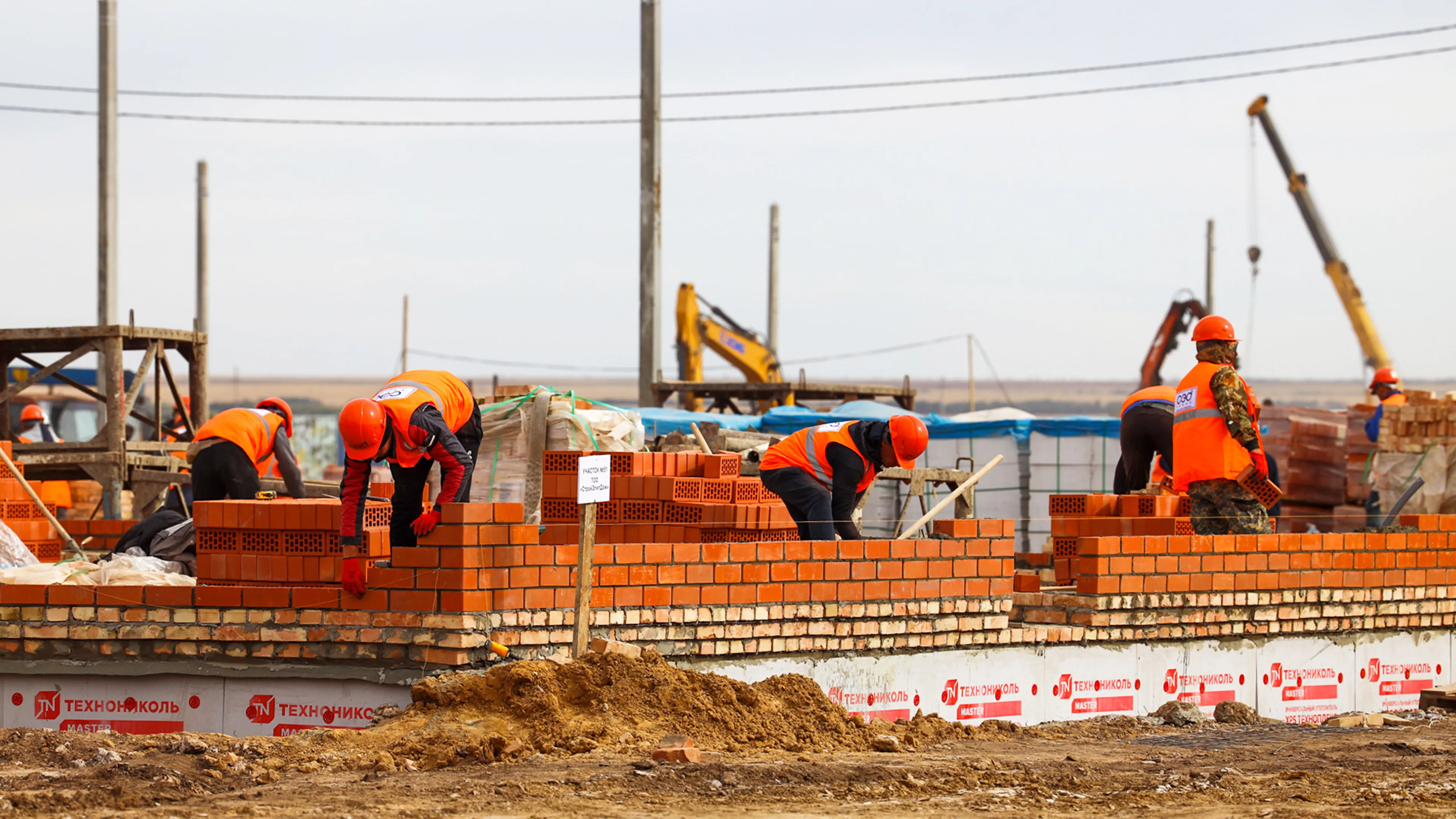 Капитал - В Костанайской области строят дома для пострадавших от пожаров