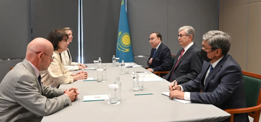 Капитал - Президент встретился с главой Миссии ООН по содействию Афганистану