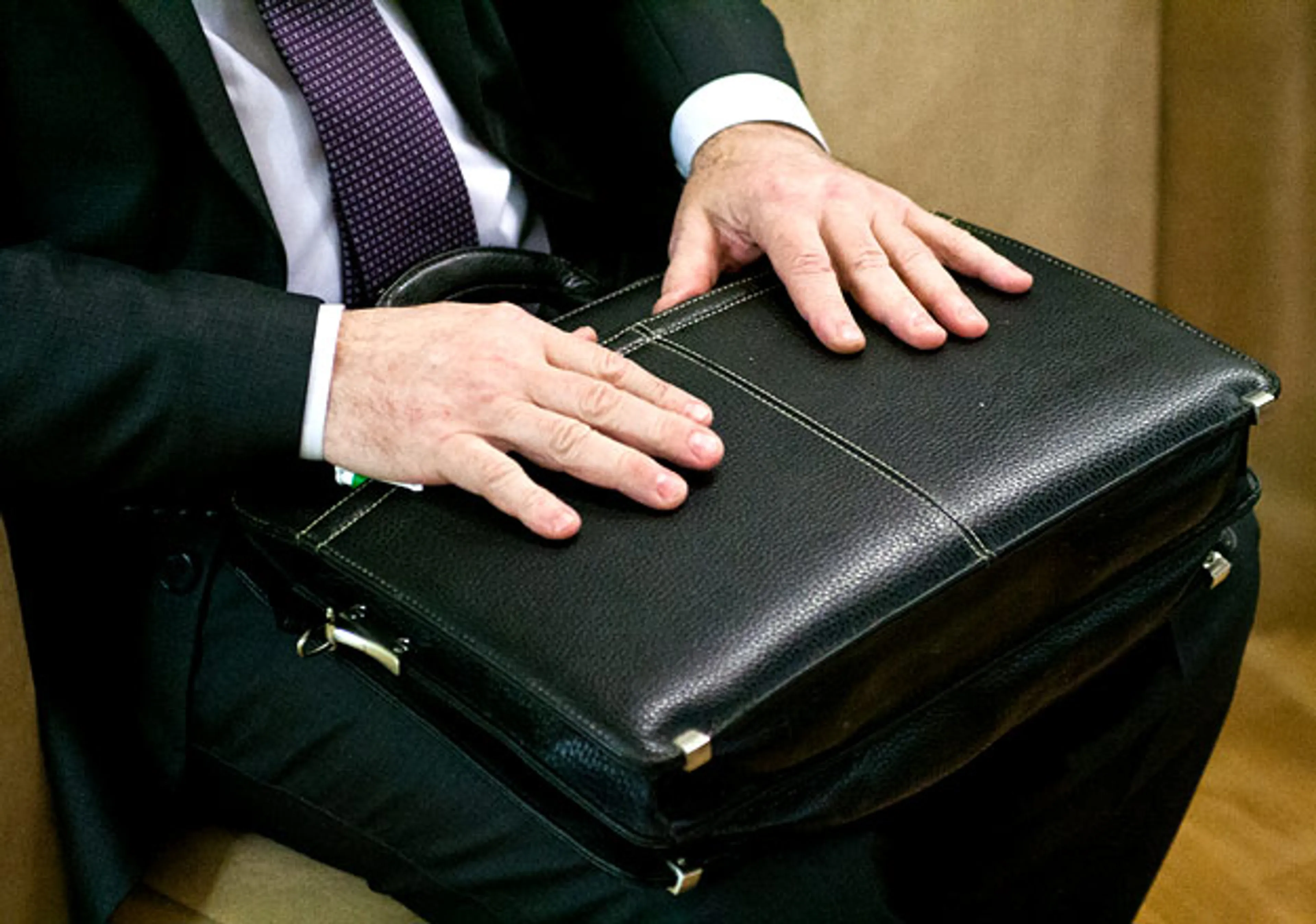 Капитал - Выявлены нарушения при прохождении тестирования на госслужбу