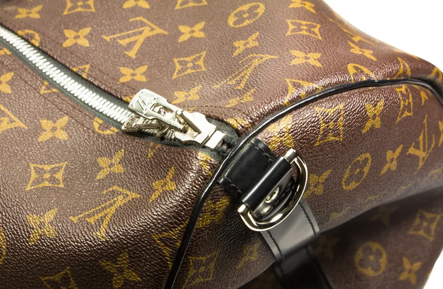 Капитал - В Алматы шили сумки Louis Vuitton