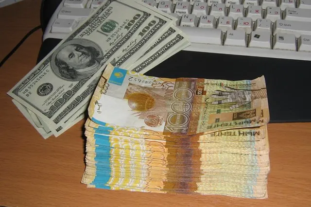 Налетчики похитили из дома начальника почты 1,3 млн. тенге