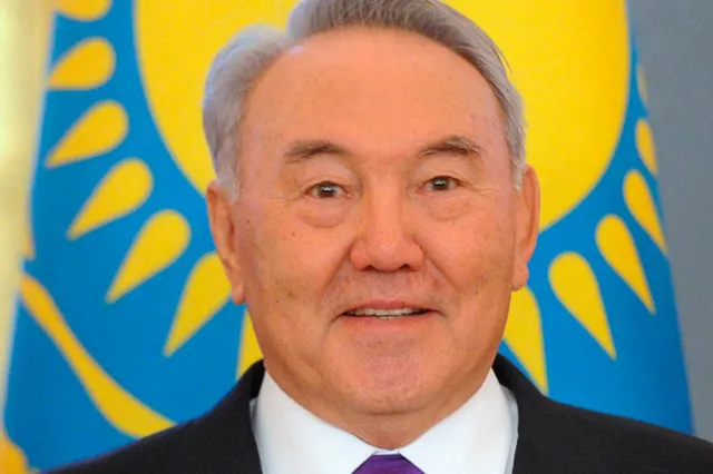 Президент поздравил казахстанцев с Днем семьи