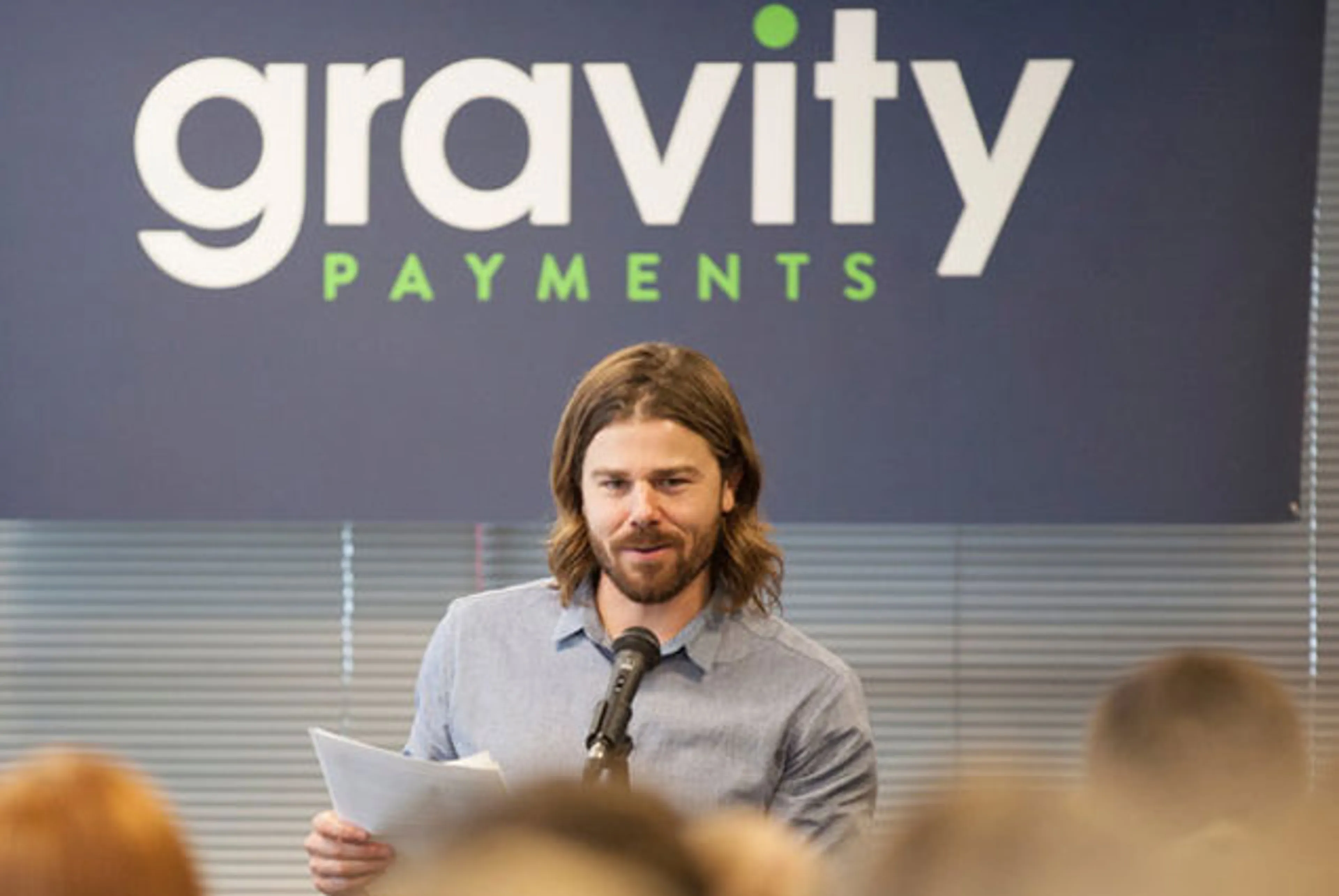 Капитал - Основатель компании отдал $1 млн из своей зарплаты подчиненным