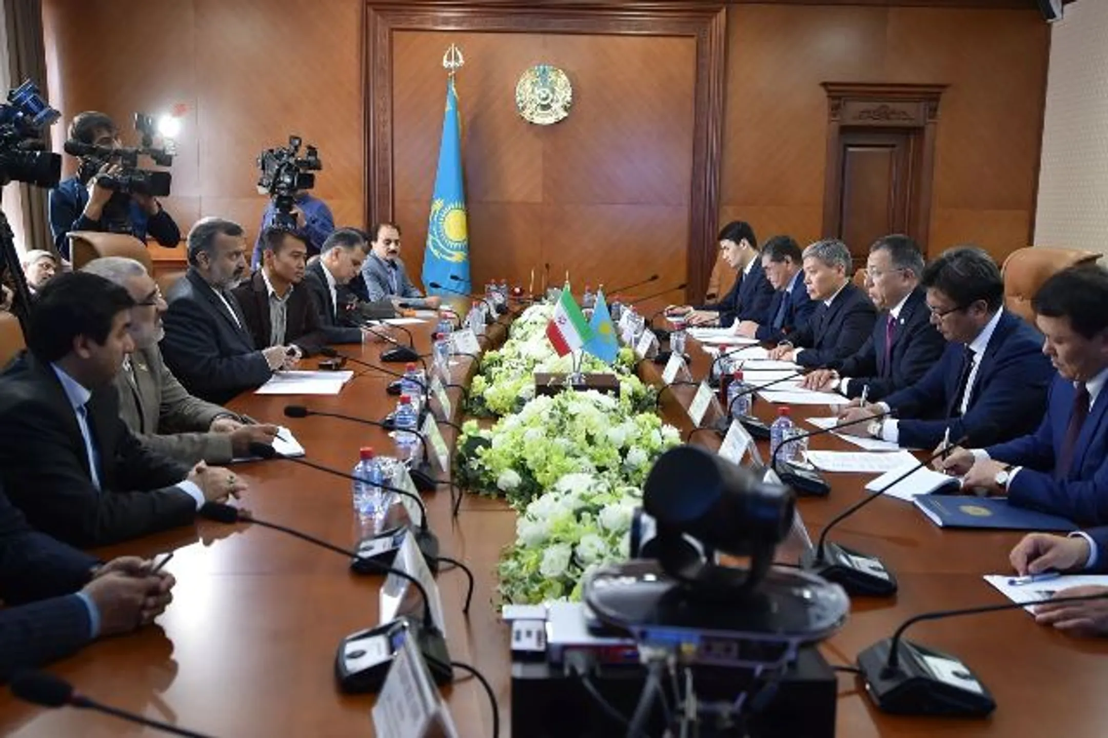 Аким ЮКО встретился с делегацией Ирана - Image Kapital.kz